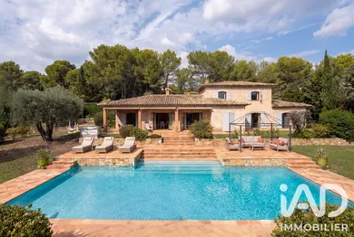 Architectural house in Mouans-Sartoux (06650)