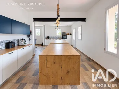 Maison de village à Névian (11200)
