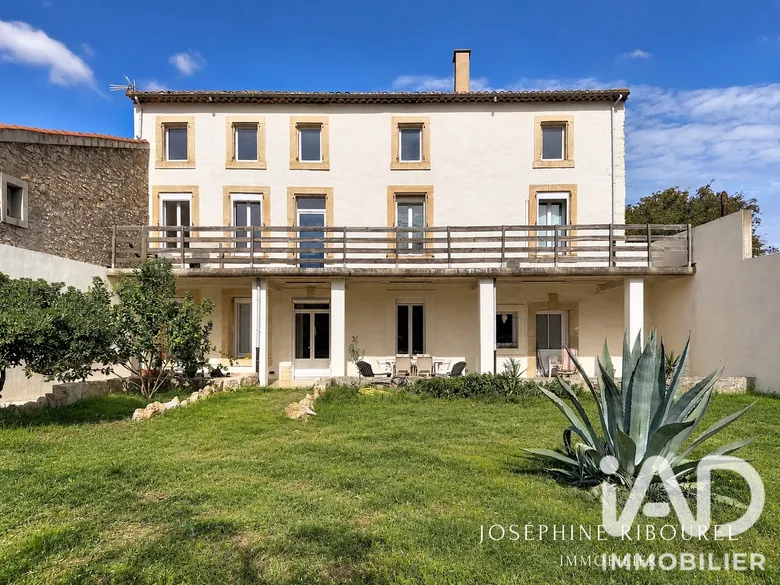 Maison 5 pièces 275 m² · à Névian · 275 m² · 550 000 €