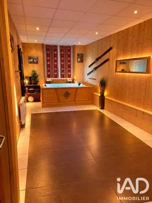 Commercial in Mont-Dore (63240)