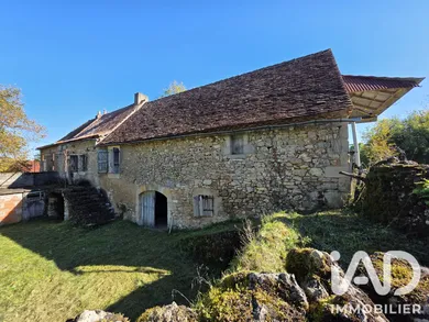 Ferme à Rueyres (46120)