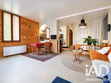 Apartment in Montreuil (93100)