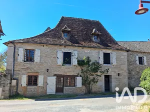 Maison traditionnelle à Assier (46320)