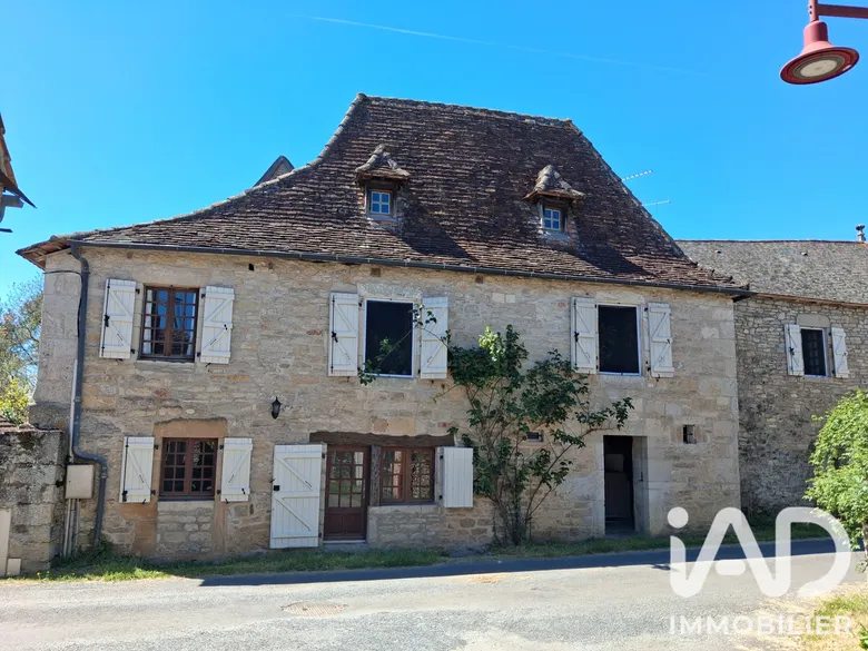 Maison 6 pièces 130 m² · à Assier · 130 m² · 160 000 €