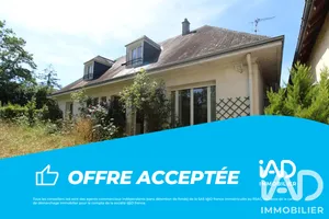 Maison traditionnelle à La Chartre-sur-le-Loir (72340)