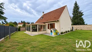 Maison traditionnelle à Hadancourt-le-Haut-Clocher (60240)