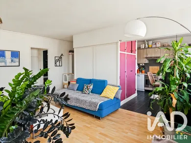 Apartment in Combs-la-Ville (77380)