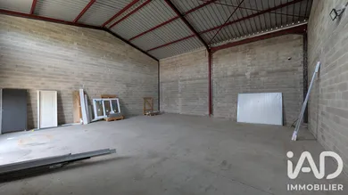 Hangar à Saint-Andiol (13670)
