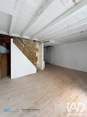 Maison de ville à Burie (17770)