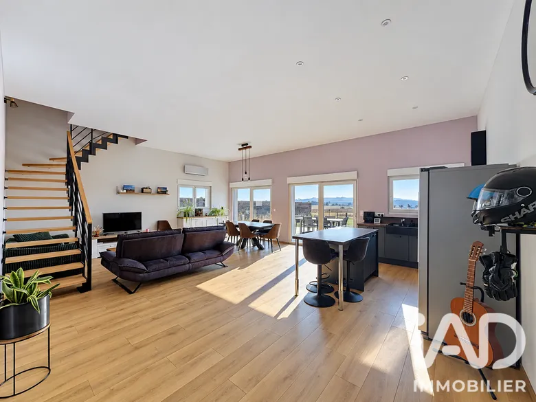 Maison 6 pièces 143 m² · à Secourt · 143 m² · 399 000 €