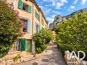 Maison de village à Moustiers-Sainte-Marie (04360)