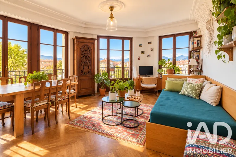Appartement 3 pièces 77 m² · à La Roche-sur-Foron · 77,3 m² · 275 000 €