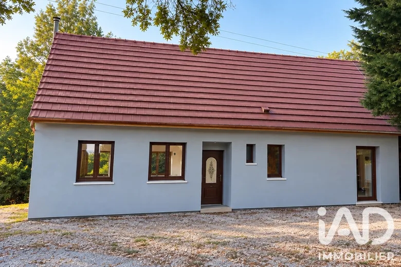 Maison 4 pièces 133 m² · à Sainte-Croix-en-Bresse · 133 m² · 175 000 €