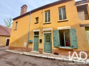 Immeuble à Saint-Amand-en-Puisaye (58310)