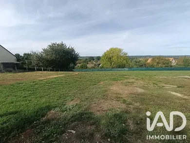 Terrain à bâtir à Crissé (72140)