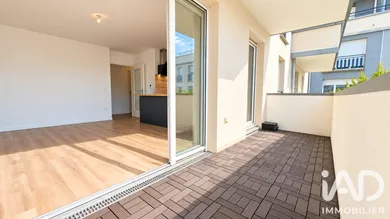 Apartment in Thiais (94320)
