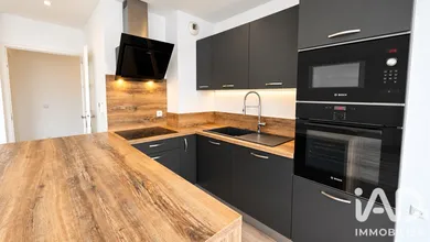 Apartment in Thiais (94320)