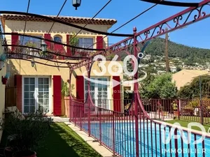Maison traditionnelle à Carqueiranne (83320)