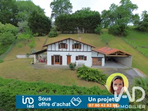 Maison traditionnelle à Briscous (64240)
