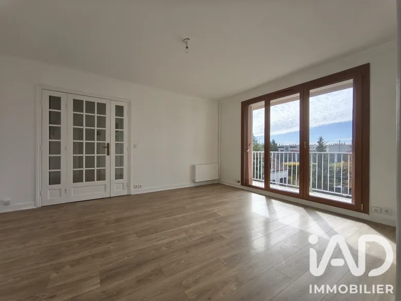 Appartement 3 pièces 61 m² · à Chelles · 61 m² · 248 000 €