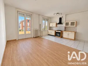 Apartment in Saint-Étienne (42100)
