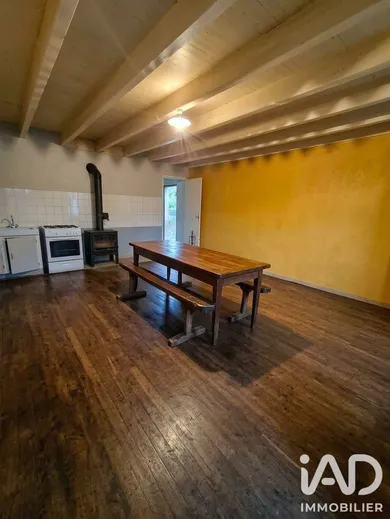 Maison de campagne à Exoudun (79800)