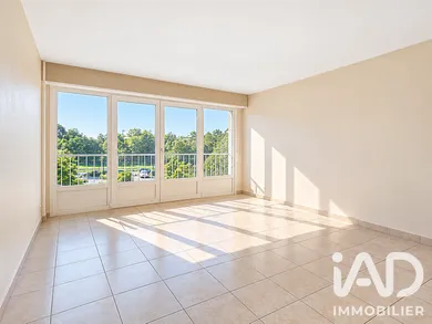Apartment in Chennevières-sur-Marne (94430)