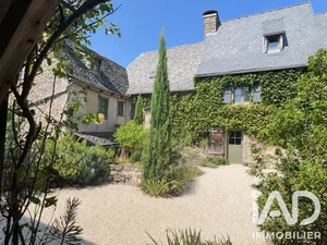 Maison traditionnelle à Espeyrac (12140)