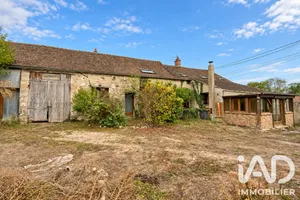 Maison de village à Villemer (77250)