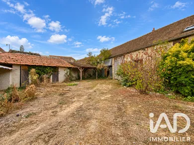 Maison de village à Villemer (77250)