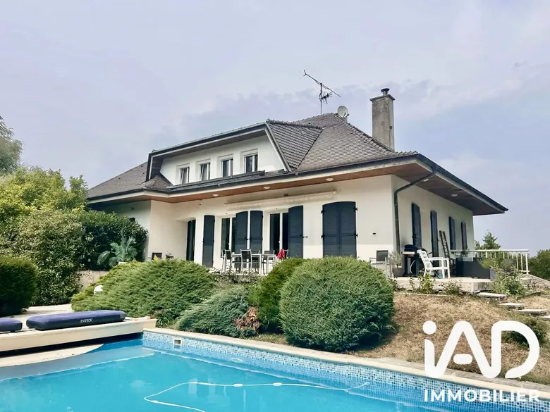 Maison 11 pièces 315 m² · à Châtenois · 315 m² · 412 000 €