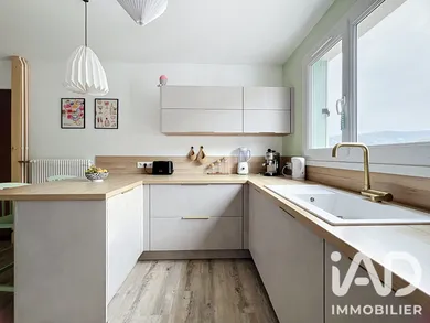 Apartment in Hauts de Bienne (39400)