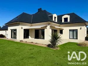 Architectural house in Riantec (56670)