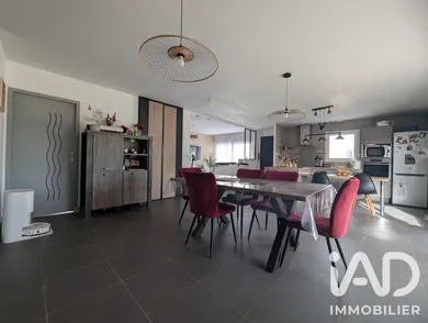 Maison à Apremont (85220)