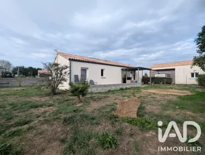 Maison à Apremont (85220)