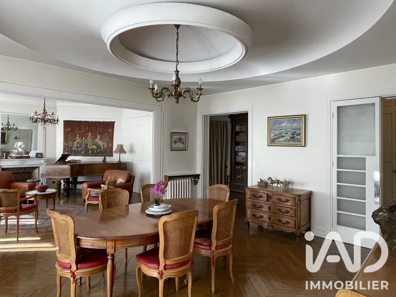 Appartement 4 pièces 154 m² · à Paris · 154 m² · 1 620 000 €