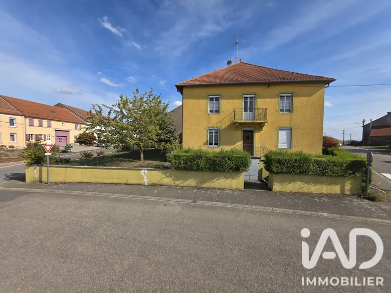 Maison 8 pièces 207 m² · à Vittersbourg · 207 m² · 119 000 €