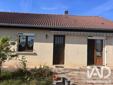 Maison à Vy-lès-Lure (70200)