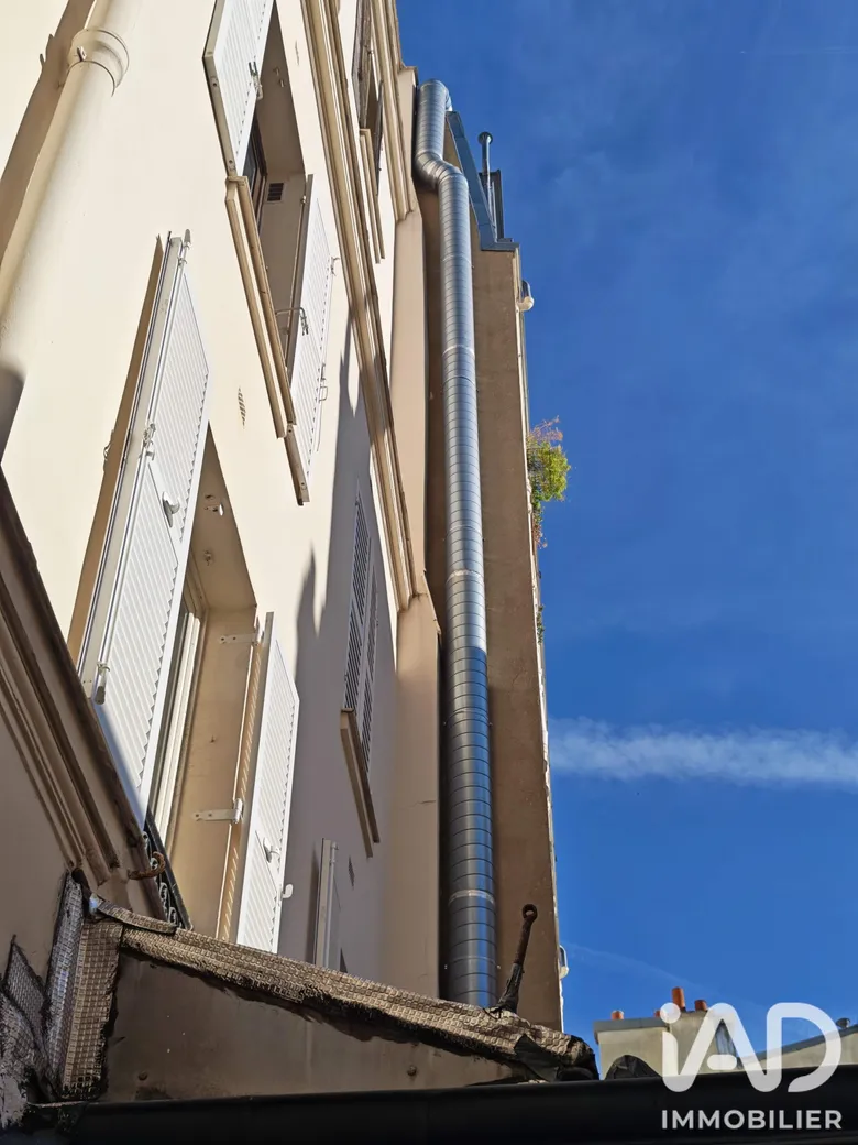 Local commercial 80 m² · à Paris · 80 m² · 198 000 €