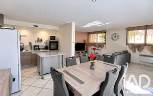 Apartment in Saint-Chamond (42400)