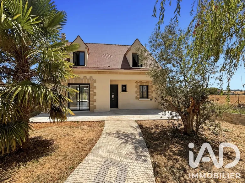 Maison 4 pièces 108 m² · à Rozay-en-Brie · 108 m² · 256 500 €