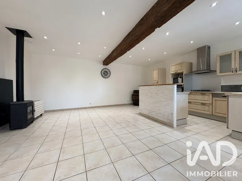 Maison 3 pièces 87 m² · à Lacs · 87 m² · 600 €/mois