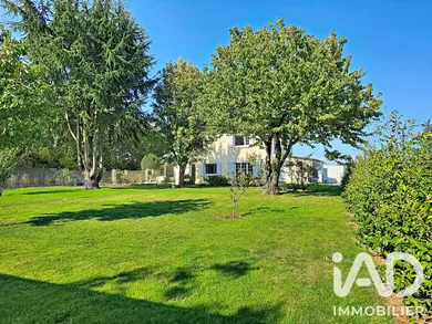 Maison à Saint Barthélémy en Anjou (49124)