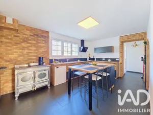 Maison à Saint Barthélémy en Anjou (49124)