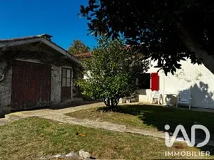 Maison de village à Poyartin (40380)