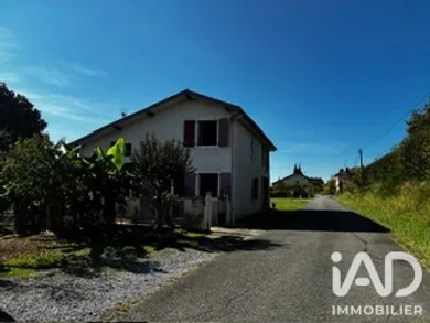 Maison de village à Poyartin (40380)
