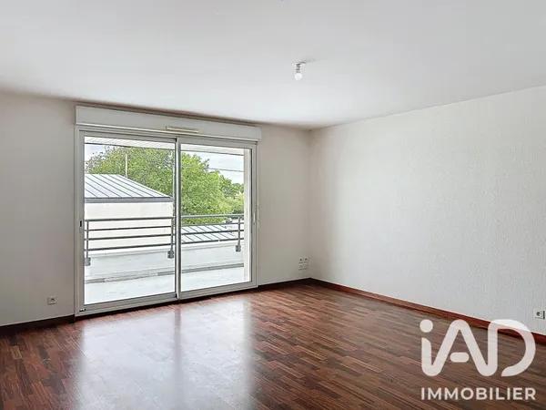 1 appartement 3 pièces à louer à Ploeren (56880) - iad