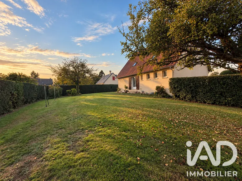 Maison 5 pièces 148 m² · à Équemauville · 148 m² · 374 000 €