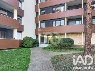 Appartement à Le Plessis-Bouchard (95130)