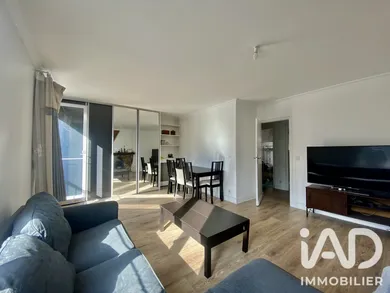 Apartment in Issy-les-Moulineaux (92130)